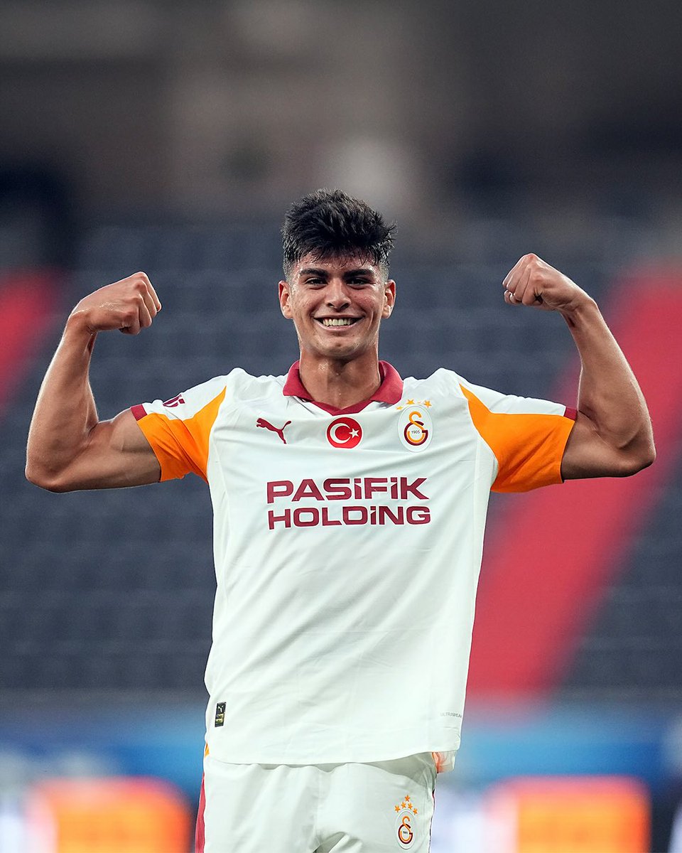 🗣 Reha Kapsal:

"Arda Ünyay gelişimini iyi bir şekilde tamamlarsa belki de Avrupa'ya transfer olacaktır. Ama buna rağmen Galatasaray'ın Şampiyonlar Ligi'nde başarılı olması adına bir stopere ihtiyacı olduğunu biliyorum."
