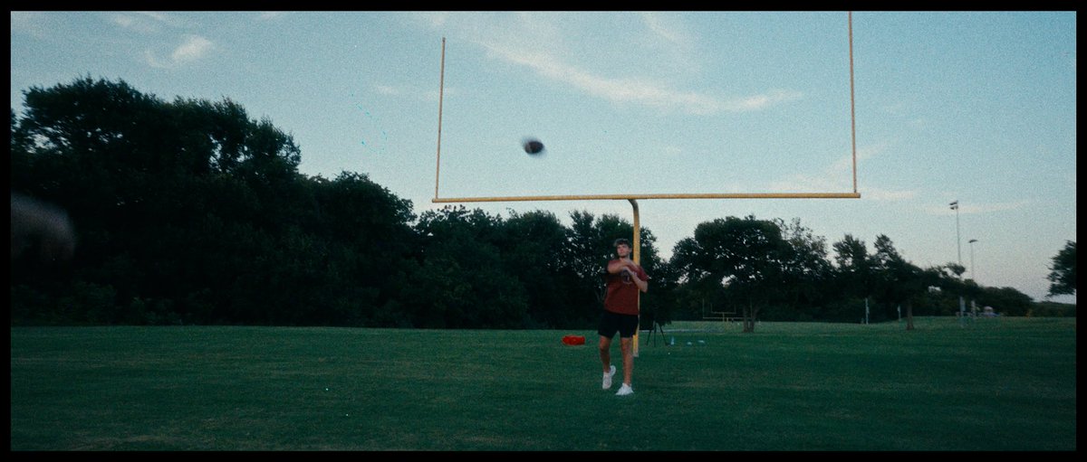ItsStewyy's tweet image. Some stills from the @speedywhitemen yt series
@SZND_COD is the best in the game at what he does 🏃➡️