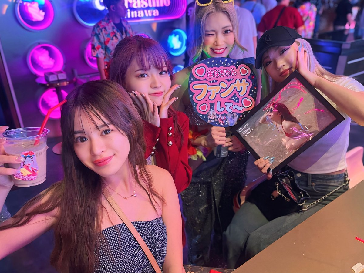 昨日はりこまな1️⃣さいで、久々の見学でした🍒
こちら旧下手楽屋メンバーです♡✨

見学って大事やね！色んなことに気づける！

照明落ちた後のスタッフさんの動き見ると
いつもありがとうございます…で
胸いっぱいになった😢

#ちゅらさん6