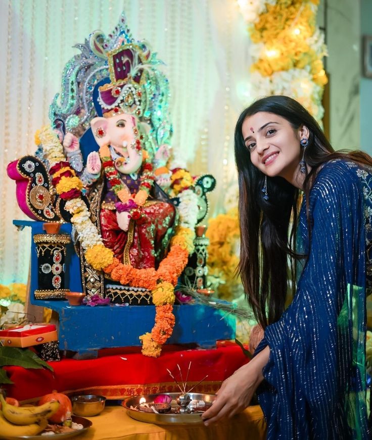 chandni__19's tweet image. जिंदगी की असली शिक्षा आपकी परिस्थितियां ही देती हैं
ना कि बढ़ती उम्र..!!
