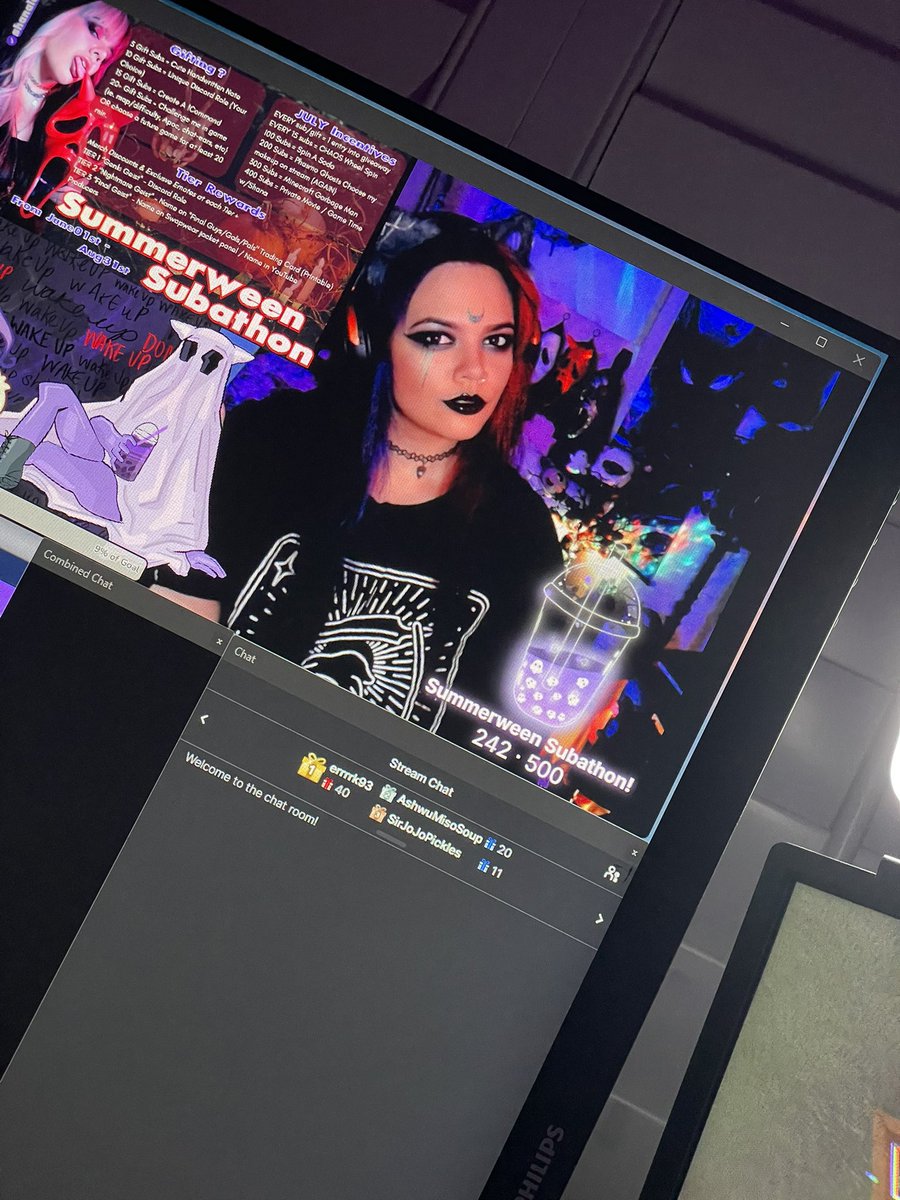 ShanaAgain's tweet image. What are the chances that getting Demon Slayed is all dependent upon my makeup? Will this summon getting choked naturally in 60 secs?
We are LIVE on @Twitch NOW and ready to play some @PlayPhasmo weekly and more! Come hang! ๐ป๐คโจ