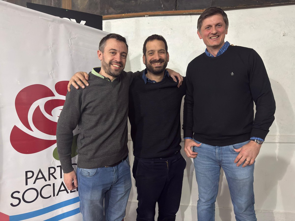 Felicito a los compañeros de Usina Socialista por el gran triunfo con el que recuperaron el Partido Socialista de La Plata y de la Provincia de Buenos Aires! 
El primer paso hacia un socialismo progresista y popular! 
El recuerdo imborrable para de mí viejo!