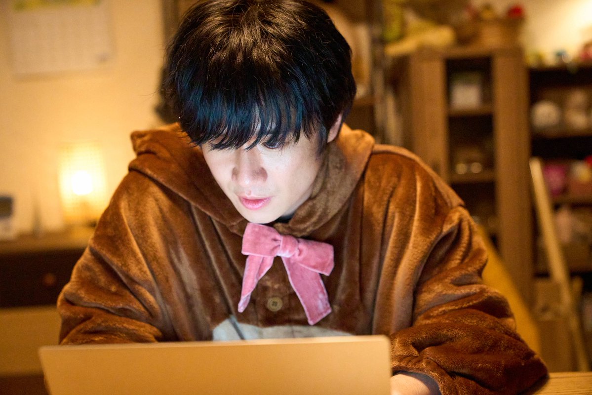 40_10things_tx's tweet image. #ドラマ40までに
第4話でも登場した
🐻着ぐるみパジャマと、
🐻アイマスクは受注販売中です💭
お買い求めは【テレ東本舗。WEB】から
お願いします🎀
🔗lnky.jp/QzJ8VDK
雀(#風間俊介)が使っている様子は、
本編をご覧ください👀
#TVer で1〜4話を見逃し配信中☕️
🔗tver.jp/episodes/ep3gw…