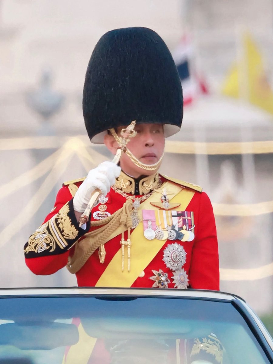IngshinF36874's tweet image. ขอพระองค์ทรงพระเจริญ 🇹🇭🙏💛
