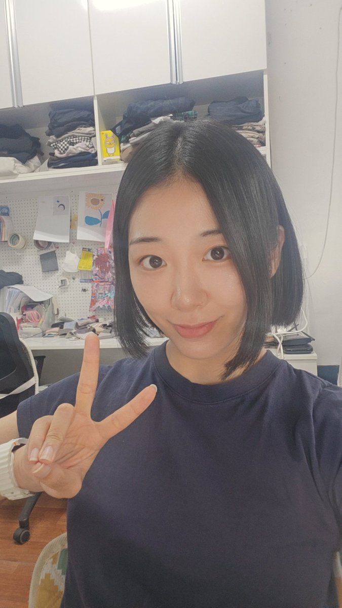 ming_ku2's tweet image. 머리를 싹둑했어요