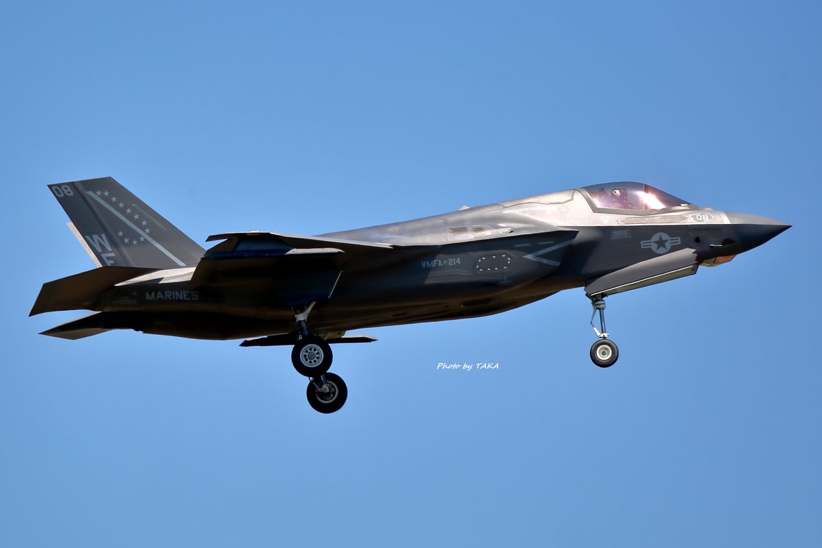 alice_herb's tweet image. 小松基地『レゾリュート・フォース・パシフィック』
USMC VMFA-214 "Black Sheep"
F-35B WE07/BuNo.170059
F-35B WE08/BuNo.170062
F-35B WE01/BuNo.170053★
F-35B WE00/BuNo.170051
岩国基地から飛来した4機のシープ。
ホットピット給油を行い、クイックで離陸して行きました。
2025.7.25 RJNK