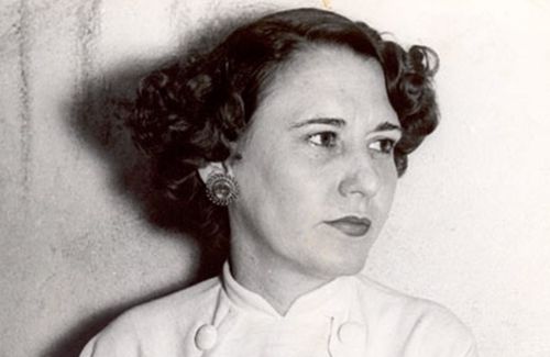 El 28 d julio d 1980, hace 45 años, Haydee se quitó la vida. Nos dejó un inmenso legado: su devoción x los pobres d la tierra, su lealtad a Fidel y a la Revolución, su vocación martiana, bolivariana, antimperialista, su coraje, su altura moral. Nos ilumina, nos sigue iluminando.