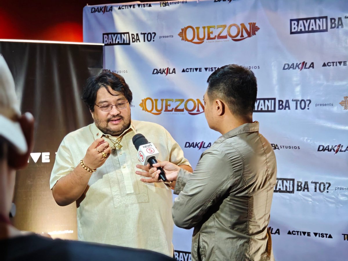 TBAStudiosPH's tweet photo. #Quezon hits the road as #BayaniBaTo launches its nationwide school tour! ๐
We're not just talking โ we're witnessing history of our highly anticipated film QUEZON, complete with its amazing cast and crew!
#TBAStudios #OnlyTBA
#BayaniBaTo https://t.co/u56w8pC2Mb
