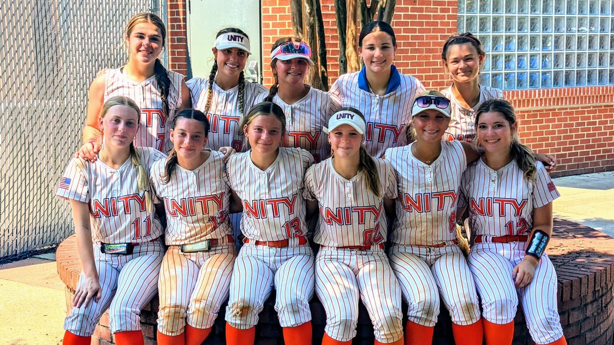 What a weekend in Raleigh at the East Coast Showcase Showdown!!! 🥵🥵🥵🥵 Hot doesn't even begin to describe the conditions!!! 

However, our ladies showed up and do what they do, going a perfect 5-0 in front of a huge collection of college coaches!!! Thank you to all of the