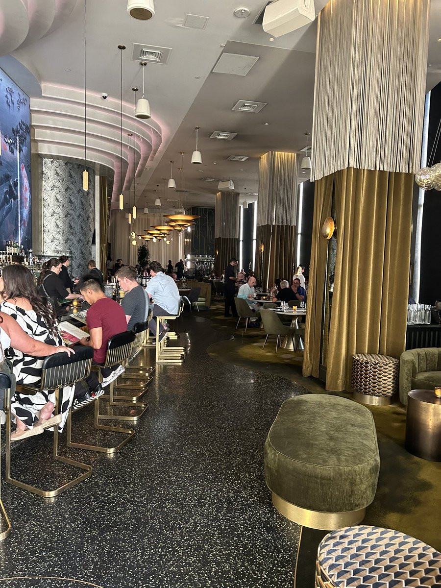 TheWealthPrince's tweet image. Dinner time downtown👌🏾