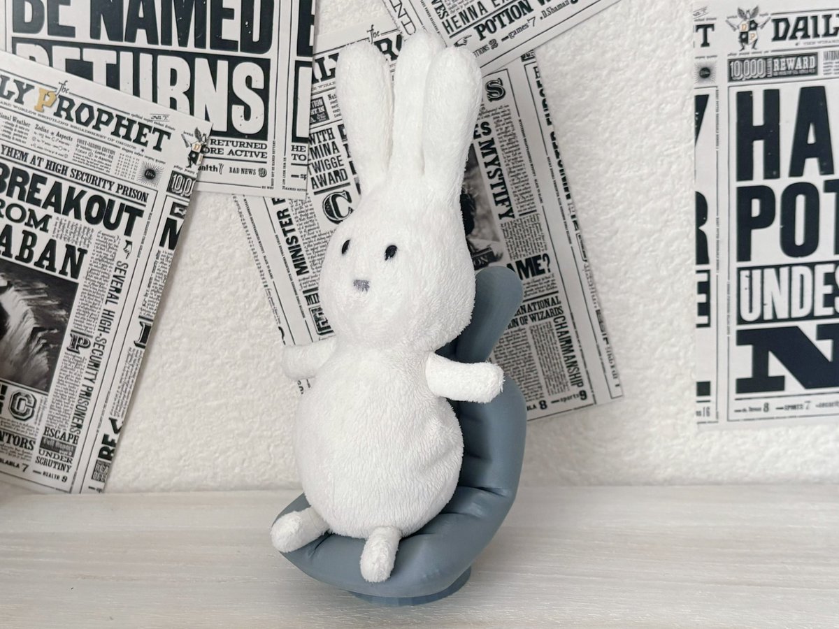 napicohammered's tweet image. おじぎちゃん専用のイスが作りたくてblenderで作って3Dプリンターで出力してみた❕
おじぎも満足気
#blender #blender初心者 #b3d