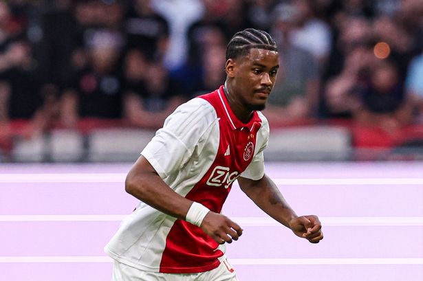 Chels_Express1's tweet image. 🚨Jorrel Hato&apos;s contract is ready. He only wants #Chelsea. Discussions between the clubs will continue next week.
#CFC

[via @FabrizioRomano]