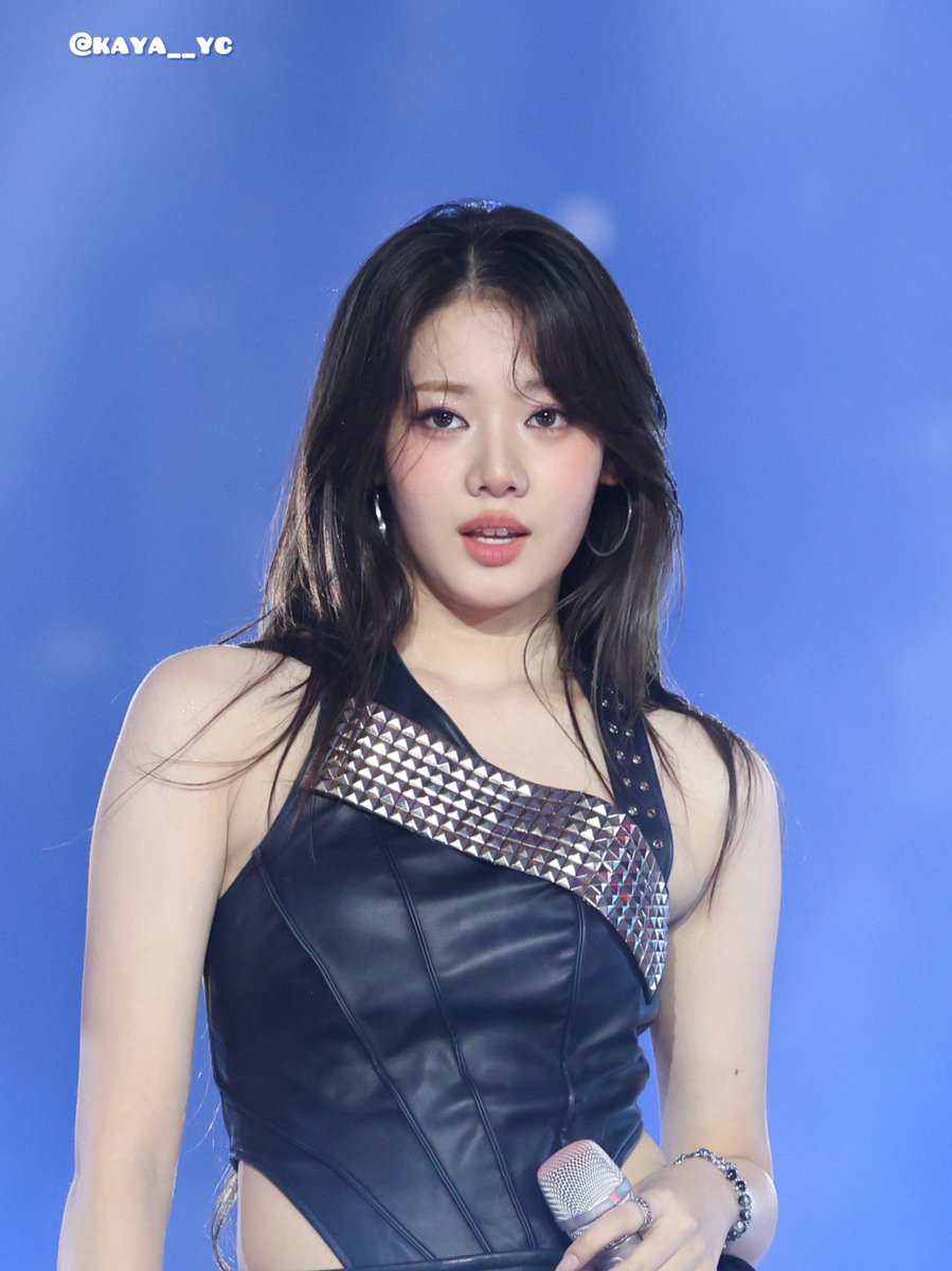kaya__yc's tweet image. 250727 가요대전 
여신님…

 #BABYMONSTER  #Rora  #로라 #ロラ