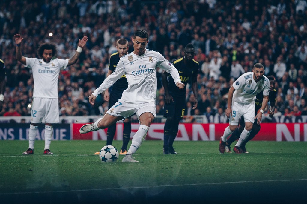 CR7HQ_'s tweet image. Real Madrid v Tottenham Hotspur - UEFA Champions League
on October 17, 2017
#CristianoRonaldo #RealMadrid