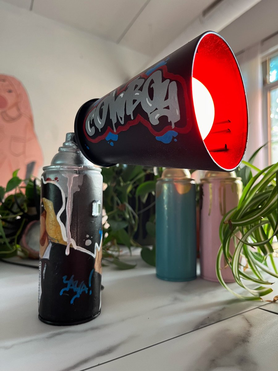 I made SPRAY CANvas LAMPS! 💡