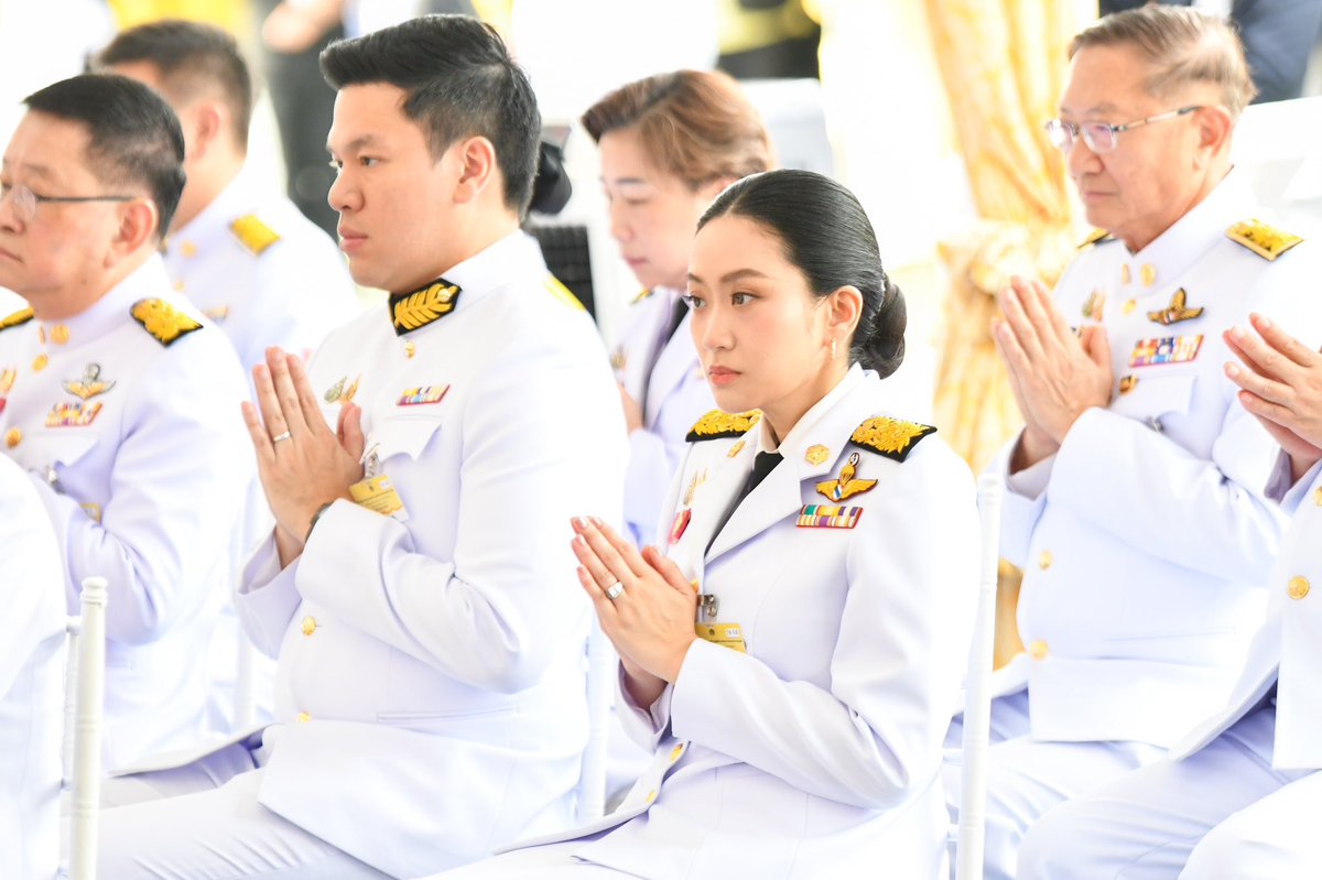ingshin's tweet image. ร่วมพิธีเจริญพระพุทธมนต์และพิธีทำบุญตักบาตรถวายพระราชกุศล พระบาทสมเด็จพระเจ้าอยู่หัว เนื่องในโอกาสวันเฉลิมพระชนมพรรษา ๒๘ กรกฎาคม ๒๕๖๘ ณ ท้องสนามหลวง