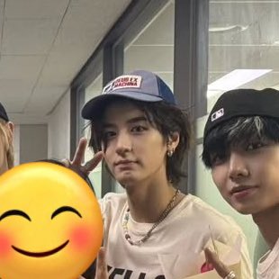1eehanI's tweet image. 강아지 진짜 좋은거네..