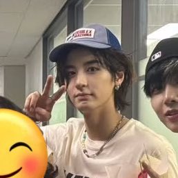 1eehanI's tweet image. 강아지 진짜 좋은거네..