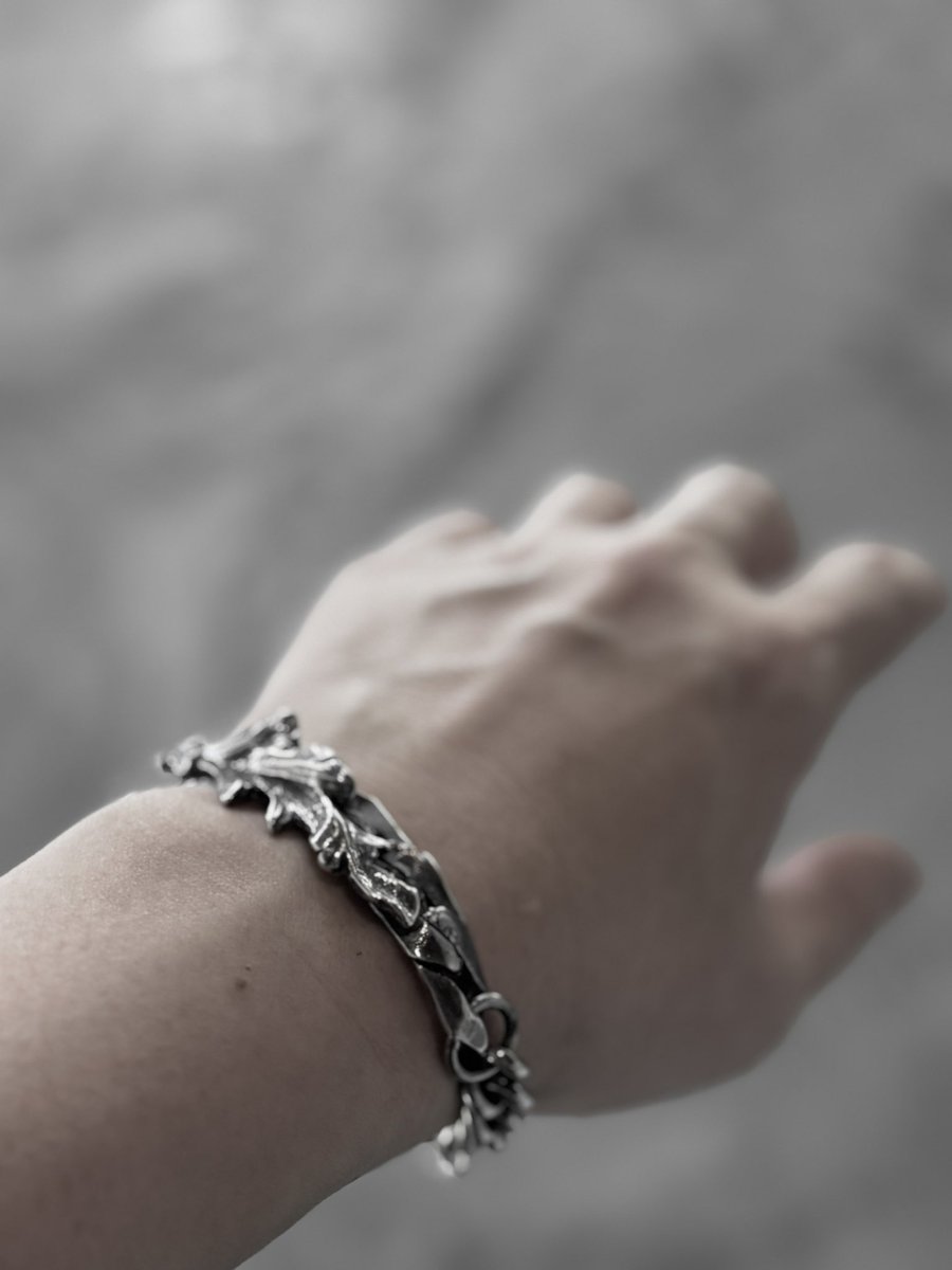 DARKWAVE_STORE's tweet image. [ GOTI ] JEWELRY 

New Arrivals at DARK WAVE 

d-a-r-k-w-a-v-e.com

📍 Singapore, orchardgateway 04-14, Orchard Road

#Goti #DarkWaveSg