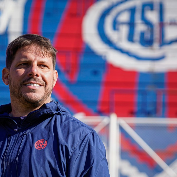 troskoazulgrana's tweet photo. ¿Qué pasa gordito gasta millones? ¿no pudiste ganarle a mi equipo plagado de pibitos de inferiores? https://t.co/02ZWxJDdD7