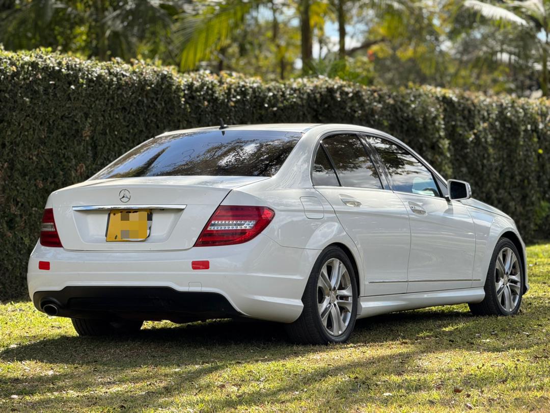 Mercedes Benz w204 
Facelift 
Well kept 
$13k

0779581060 / 0714184256