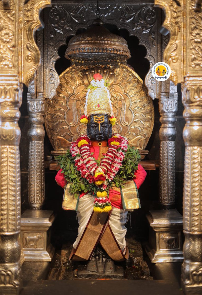PandharpurVR's tweet image. 🚩🚩🚩🚩🚩🚩🚩🚩🚩🚩🚩
*श्री विठ्ठल व रुक्मिणीमाता दर्शन पंढरपूर*
*सोमवार दि- २८ जुलै २०२५*
*🌹काकडा आरती🌹*
*🌸नित्य पुजा🌸*
*🙏🏻राम कृष्ण हरी.🙏🏻*
🚩🚩🚩🚩🚩🚩🚩🚩🚩🚩🚩