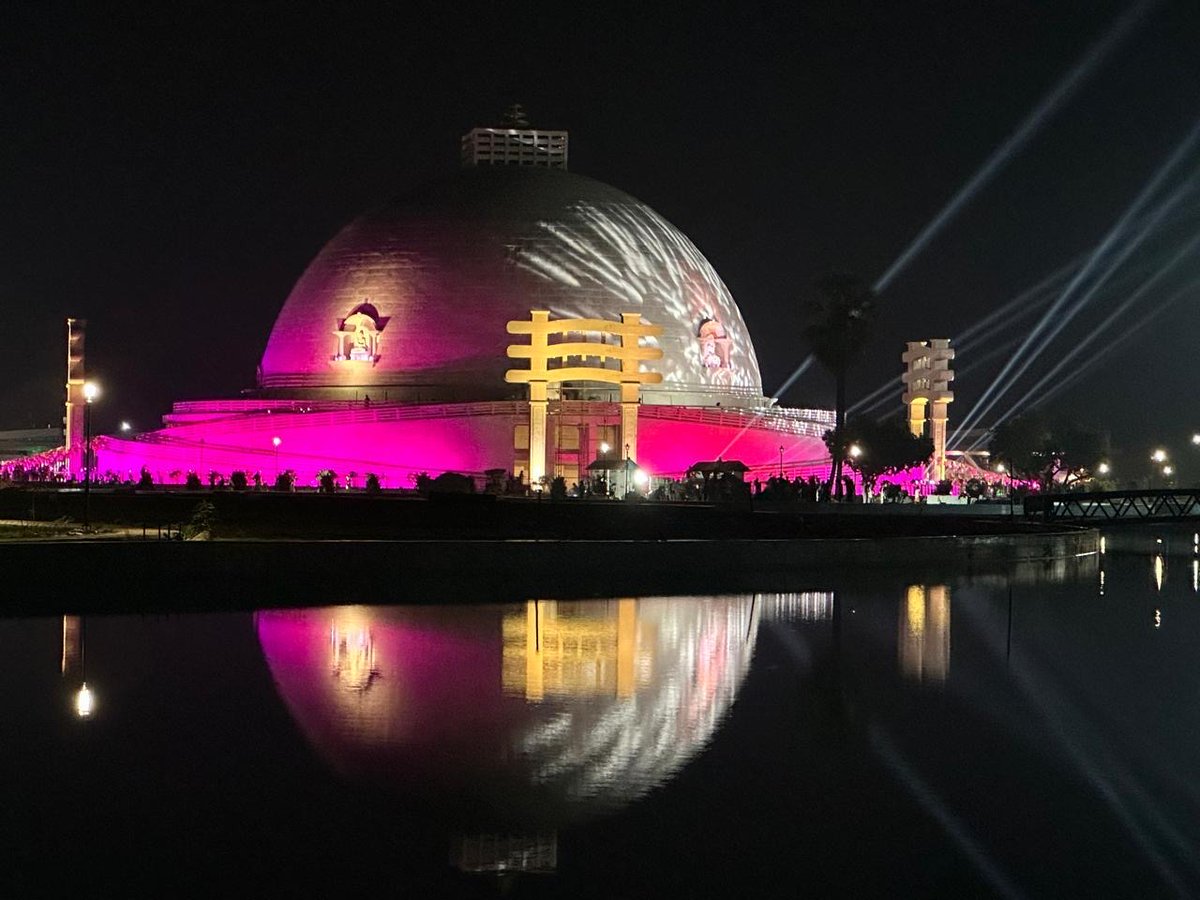 यह बताते हुए प्रसन्नता हो रही है कि बुद्ध सम्यक दर्शन संग्रहालय-सह-स्मृति स्तूप, वैशाली का 29 जुलाई 2025 को लोकार्पण होने जा रहा है। इस लोकार्पण समारोह में दुनिया भर के करीब 15 देशों के बौद्ध धर्मावलंबी और बौद्ध भिक्षु बिहार आ रहे हैं। यह हम सभी बिहारवासियों के लिए गौरव का क्षण