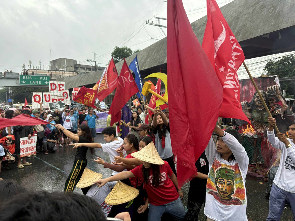 tinigngplaridel's tweet image. LOOK: Several groups from Southern Tagalog held a mobilization at Philcoa ahead of President Ferdinand Marcos Jr.'s fourth State of the Nation Address later today, July 28.
#SONA2025