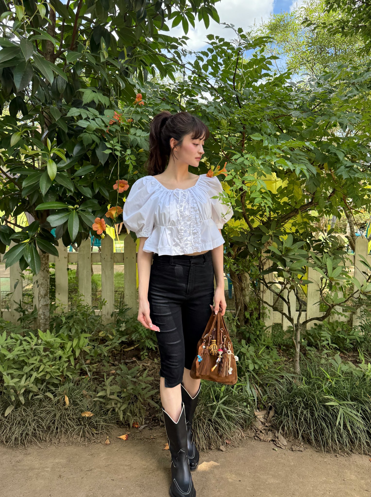 【新品未使用】Bibiy. CYNTHIA CROPPED BLOUSE BIBIY. MADE | CYNTHIA CROPPED BLOUSE｜Bibiy.