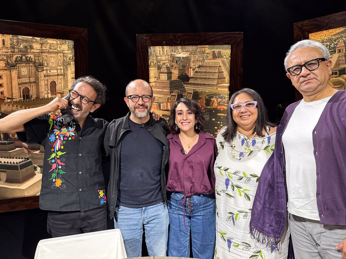 Querida gente! Nos vemos esta noche <a href="/MamutOperacion/">Operación Mamut</a>  en <a href="/CanalOnceTV/">Canal Once</a> a las 22:00hsr. Hoy nos vista <a href="/IntiMunoz/">Inti Muñoz</a> para hablar de gentrificación! Les esperamos <a href="/monocordio/">Fernando Rivera C.</a> <a href="/laleonaconchi/">Conchi León</a> <a href="/cecisotres/">Ceci Sotres</a> <a href="/jairocalixto/">Jairo Calixto</a>