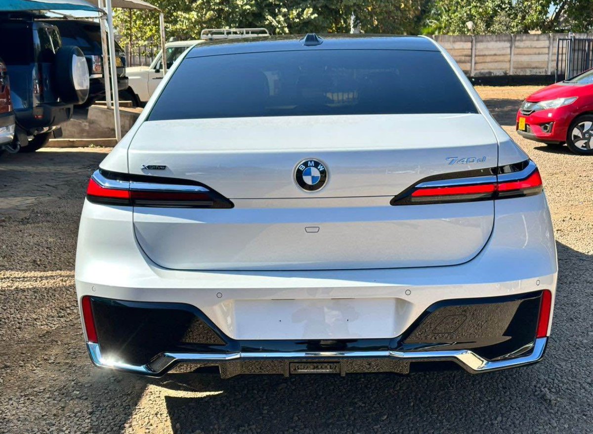 BMW M3 sport 2022
Cute like zimfest Huns

$220k

0779581060 / 0714184256