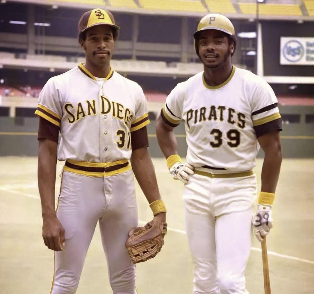 TwinsAlmanac's tweet image. Hall of Famers Dave Winfield and Dave Parker