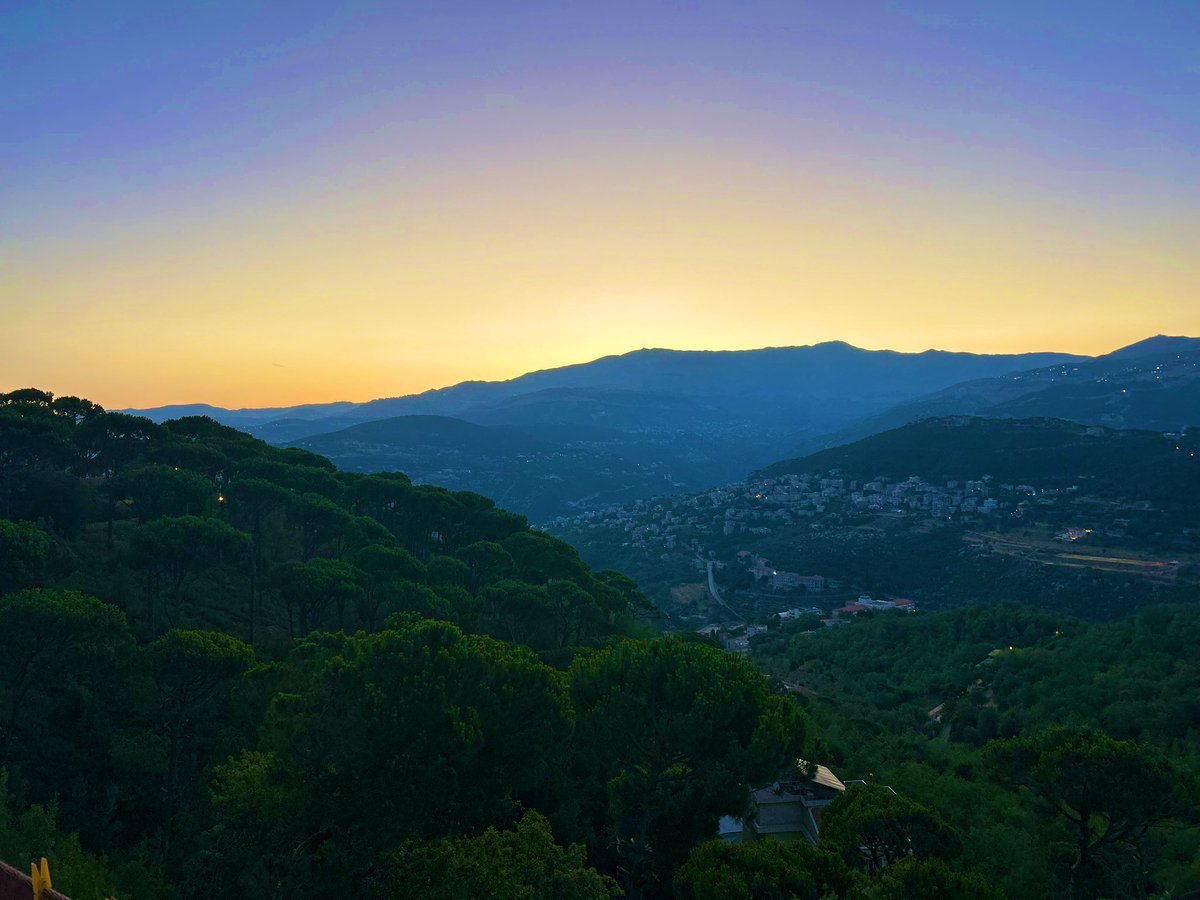 j_zabaneh's tweet image. Sunrise ☀️ 

⏰ 5:30 am 
📍Mount Sannine • #Lebanon