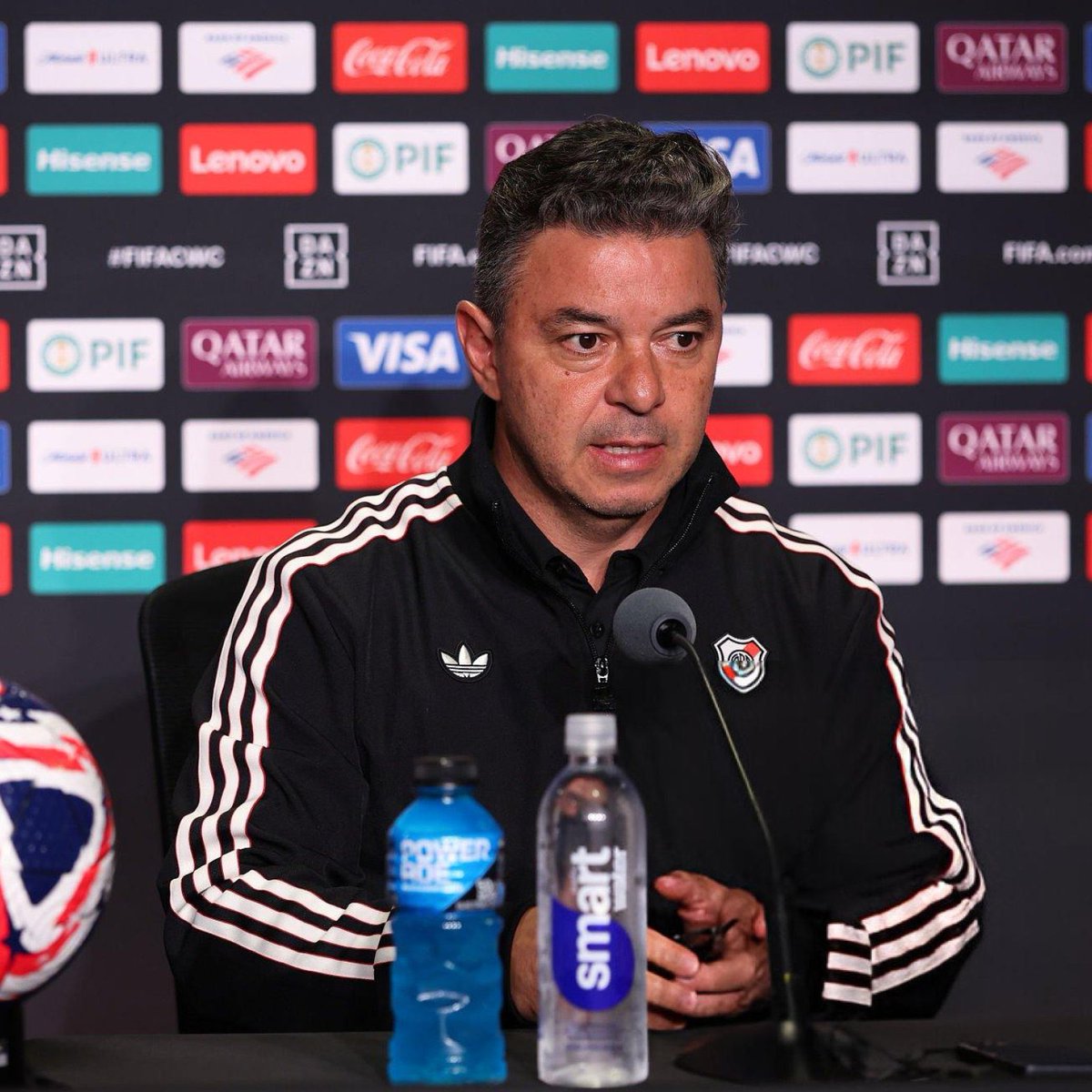 maxpugliese92's tweet image. "Driussi evolucionó bien, va a sumarse a los entrenamientos a partir de mañana que tiene el alta. Portillo vino con una leve molestia pero ahora está mejor, veremos cómo evoluciona".
🎙 Marcelo Gallardo | #River