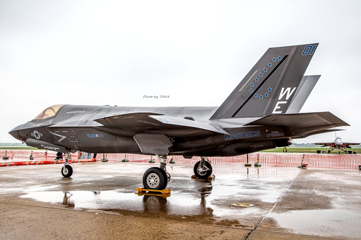 alice_herb's tweet image. レゾリュート・フォース・パシフィックで小松基地に頻繁に展開しているVMFA-214の色付きF-35B
今年の5月にオサン空軍基地で地上展示され、間近で青星を見ることができました。
デモはWE02/BuNo.170054が実施した為、飛んでいる姿の撮影は先日の小松までお預けに。
2025.5.10 OSN/RKSO