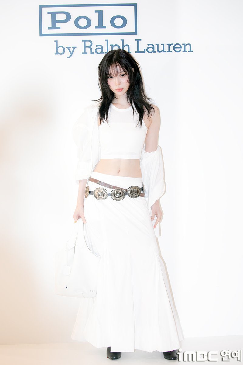 _bluustar's tweet image. πβ€οΈβπ₯
WINTER for POLO RALPH LAUREN
#WINTERxPoloRalphLauren
#aespa #μμ€ν @aespa_official