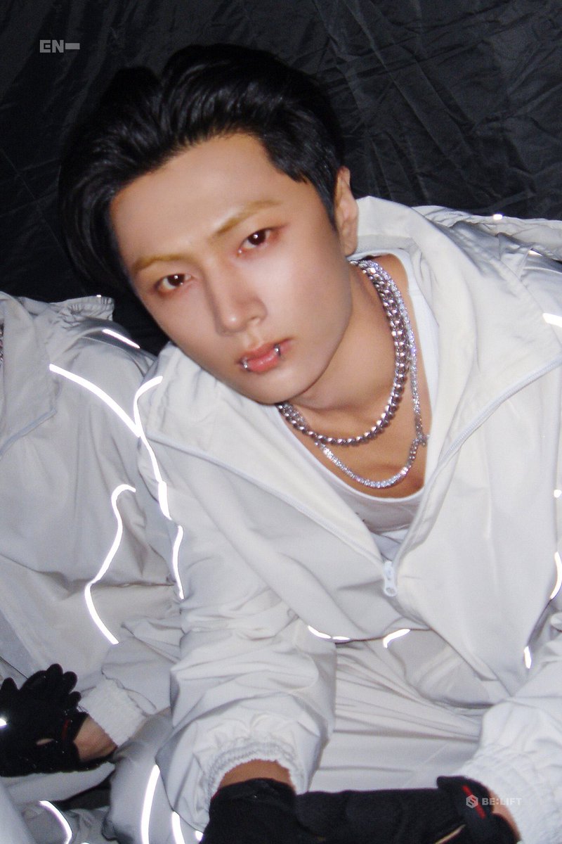 Iuvlees's tweet image. 