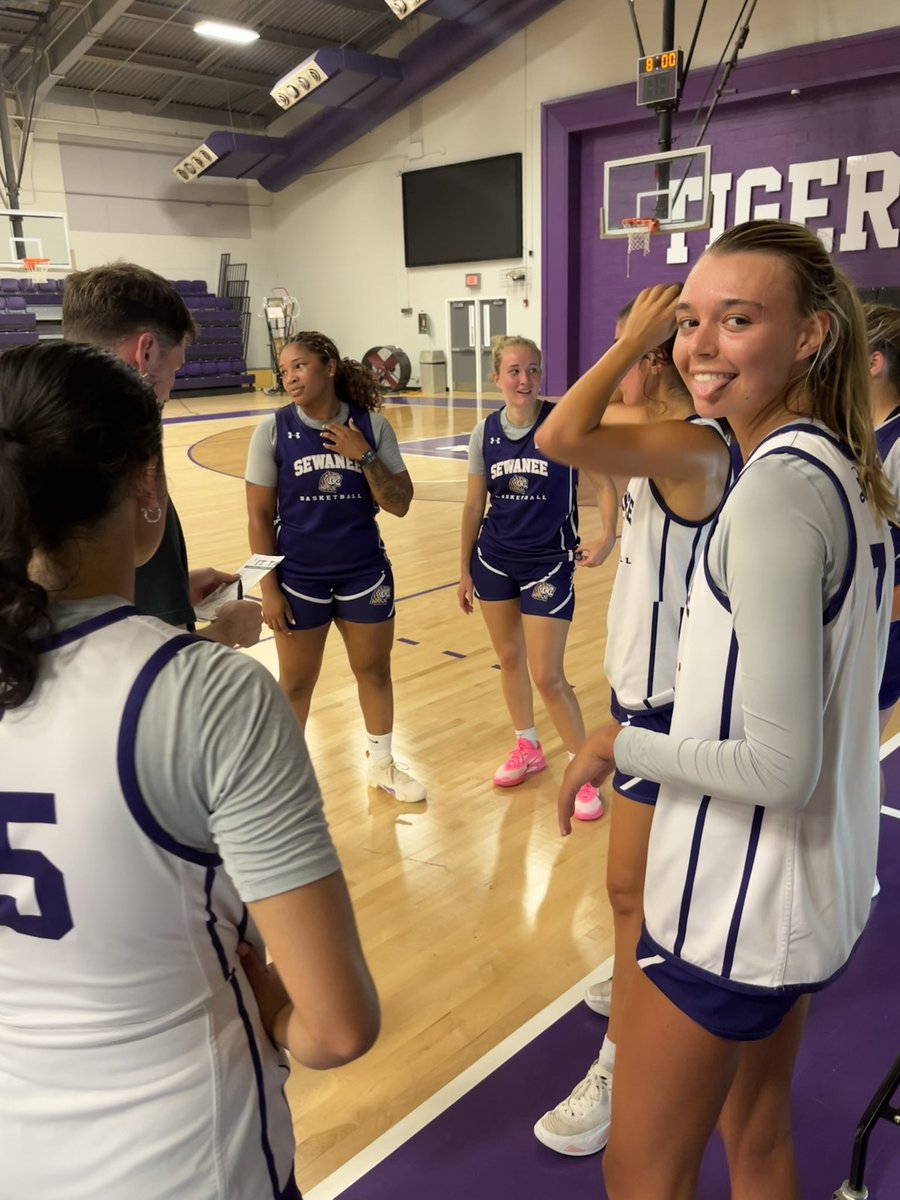 SewaneeWBB's tweet image. First practice back for our returners as we prep for our first foreign tour in program history! On Friday, we head to Italy and Greece for 10 days!