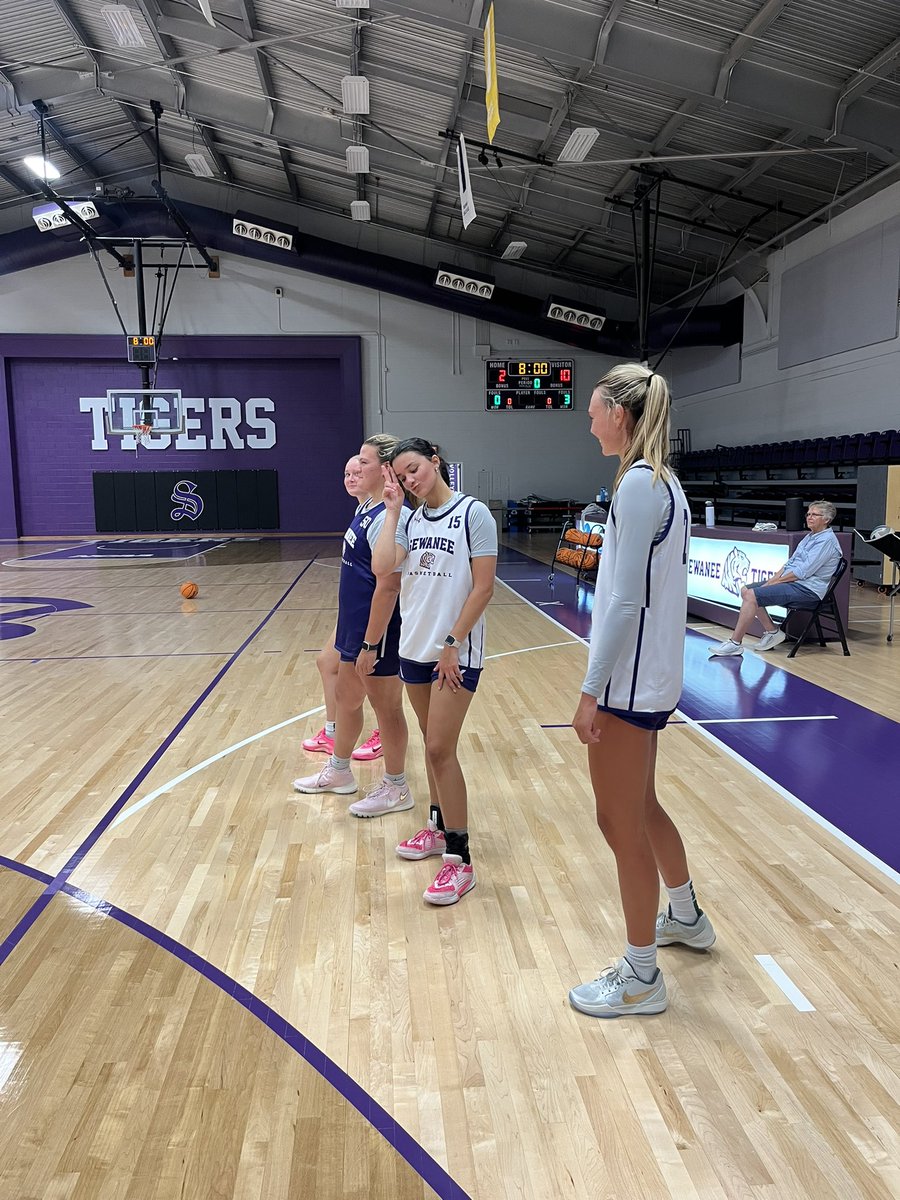 SewaneeWBB's tweet image. First practice back for our returners as we prep for our first foreign tour in program history! On Friday, we head to Italy and Greece for 10 days!