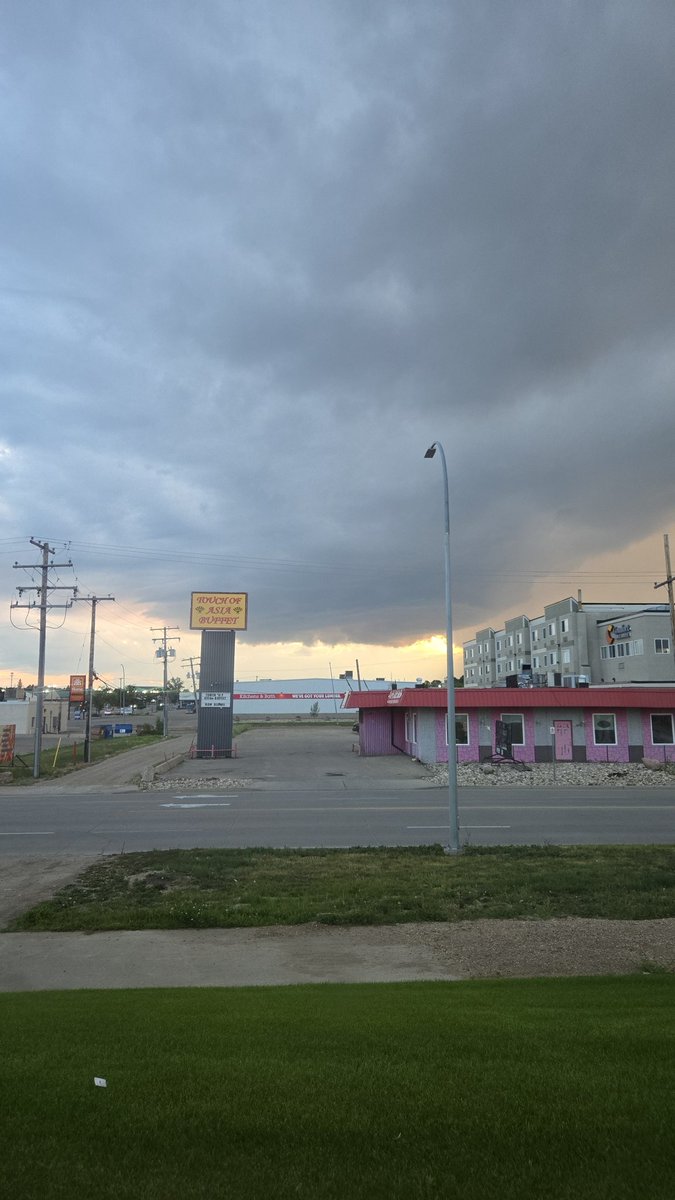ScarletKitty's tweet photo. July 27 2025 8:46pm #skstorm https://t.co/uLH2SRt6Lr