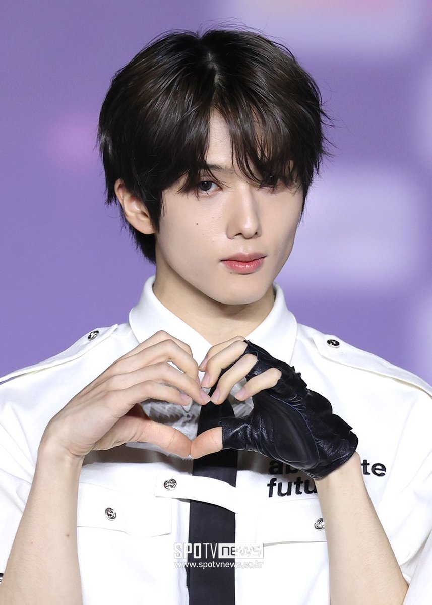 bye_js0205's tweet image. 지성하이 #지성 #JISUNG