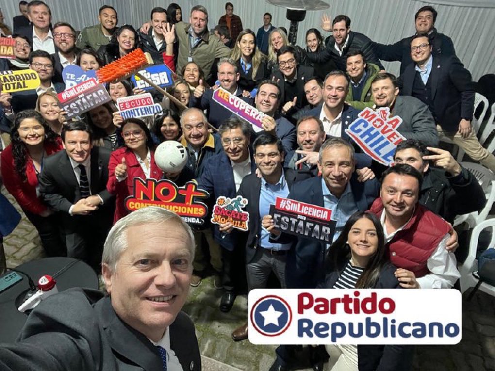 La gente confunde programa con letreros