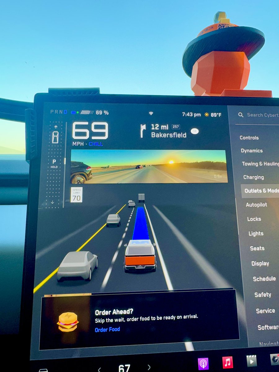 MrMoonBound's tweet image. Tesla Diner Hack - go 69mph and the burger icon will pop up