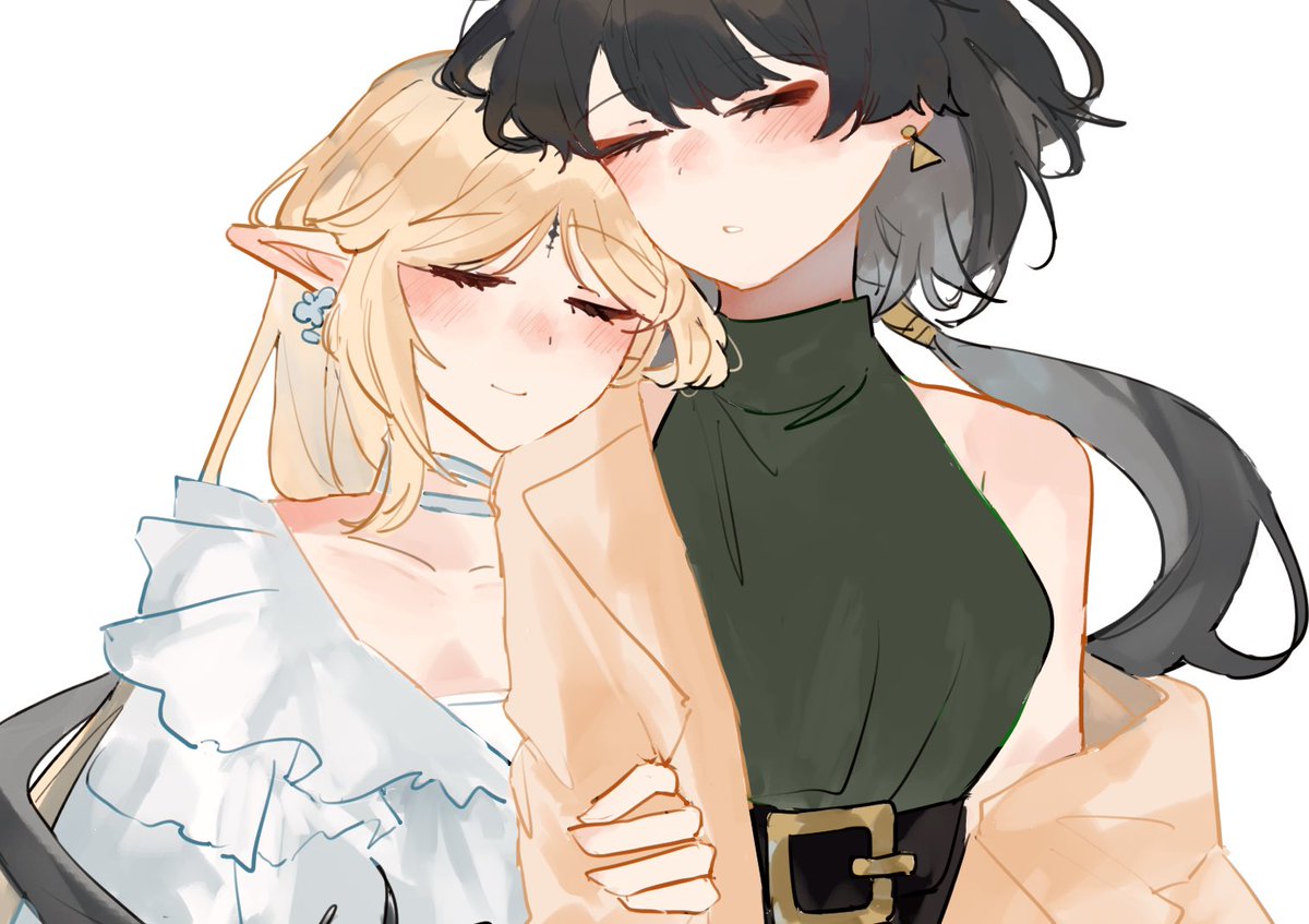 mopahu's tweet image. If someone hacked my PC
they’d just see folders full of unfinished Yuri sex
