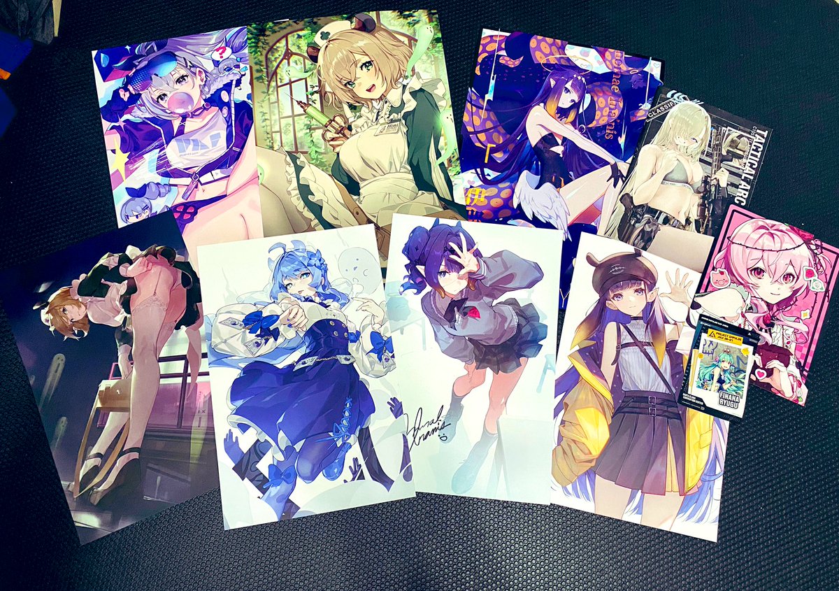 Ro22_Alter's tweet image. Anime Impulse artist alley haul! Always so difficult to budget at these, so many great artists I wanted to get from & support.
My objective was to get artwork that can inspire me to create again 😌