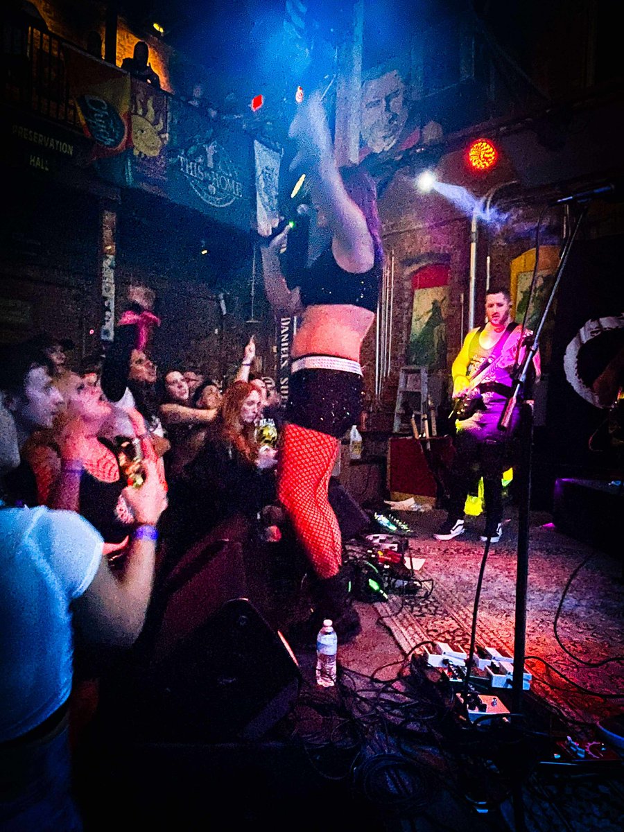 KaylahRoxOut's tweet photo. CRYRS / Panorama Music House / Lake Charles, LA / 7.11.25 https://t.co/TmYklZhdgK