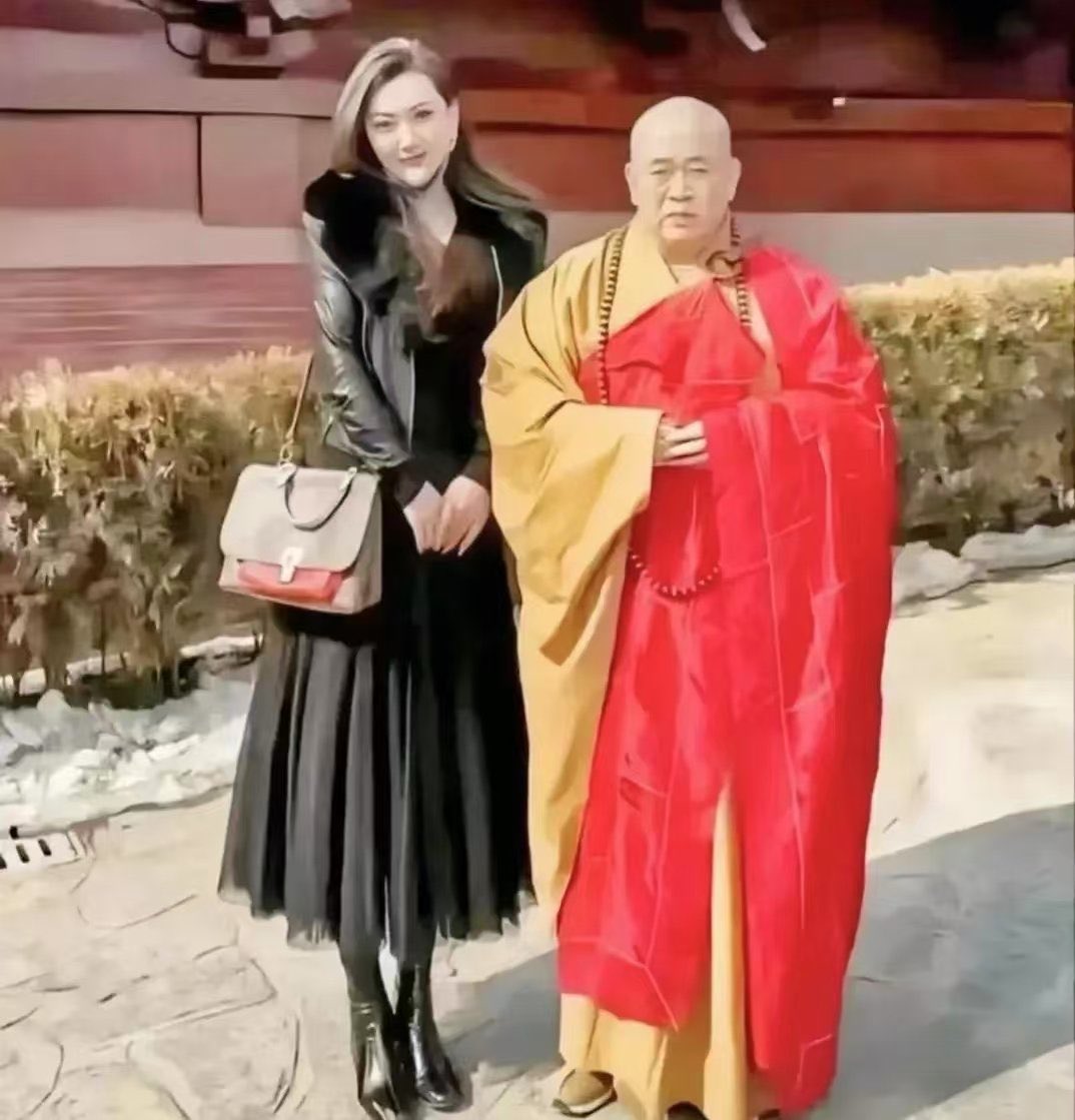 Zealots2022's tweet image. 纯真的爱情。