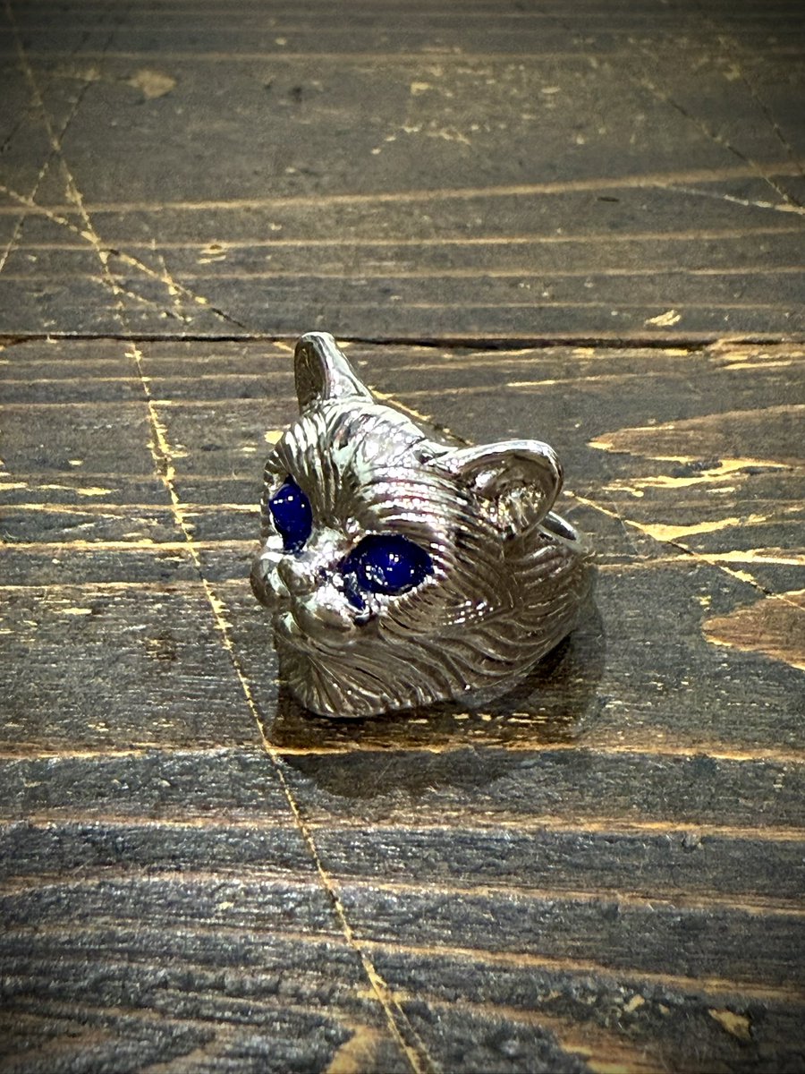 Roots66R69's tweet photo. New
Cat face Ring
¥3,300
#cat #猫 #catring #ユーズドアクセサリー https://t.co/M2zBqWQl3T
