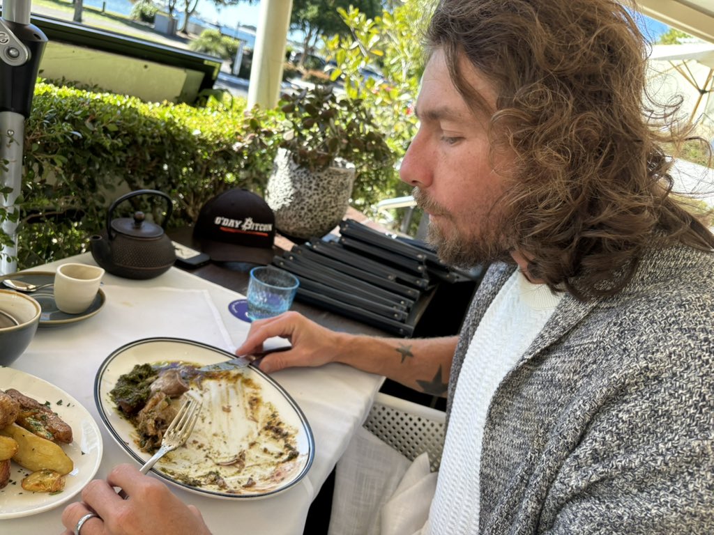 Just ate a Lamb shoulder for 2 people 

I’m about to roll out of my chair

Mission Complete 

Eat Meat #Bitcoin Repeat