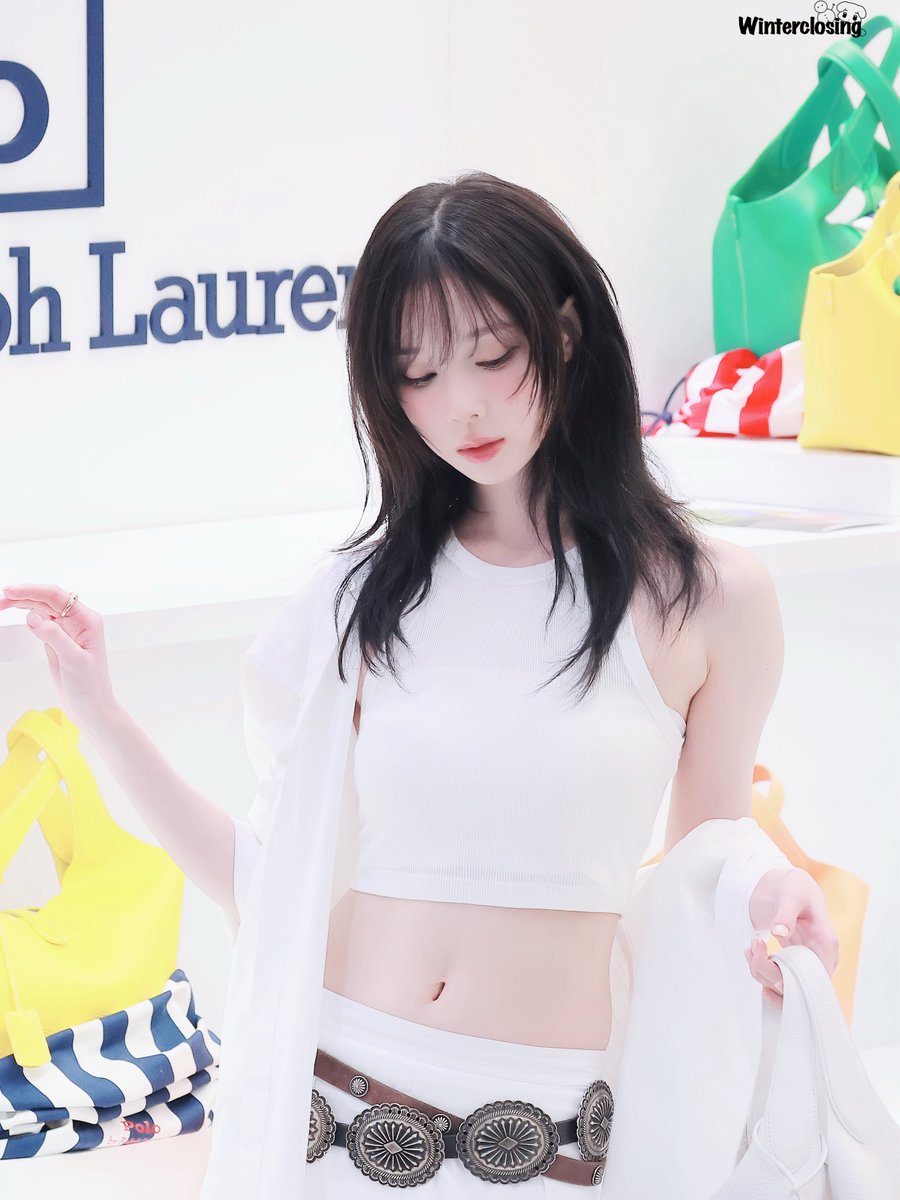 kwtclosing0101's tweet image. 250728 Polo Ralph Lauren
GOD….
#aespa #æspa #에스파
#WINTER #윈터
#WINTERxPoloRalphLauren